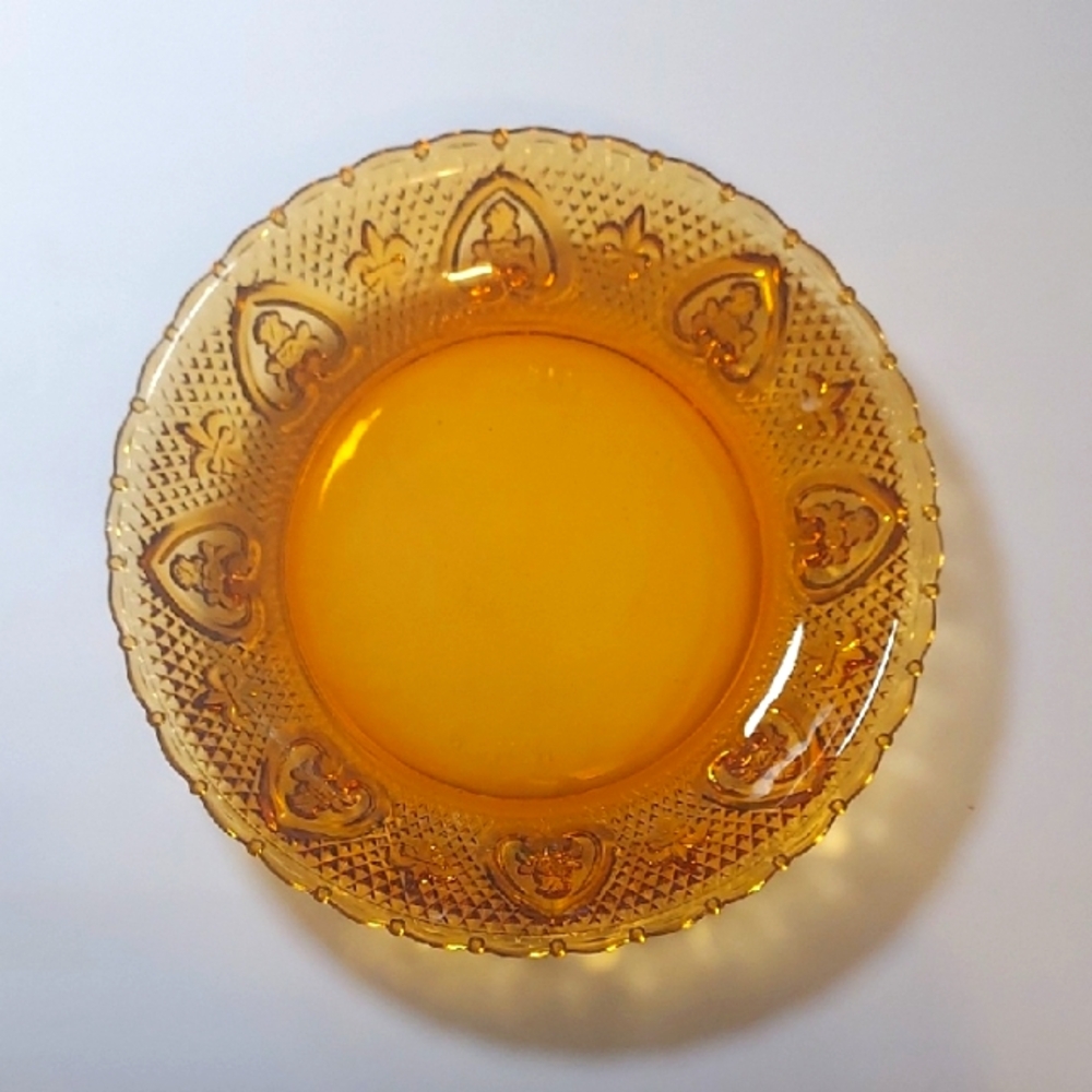 Vintage Amber Glass Pie Dish Fleur De Lis Scalloped Mid Century Modern